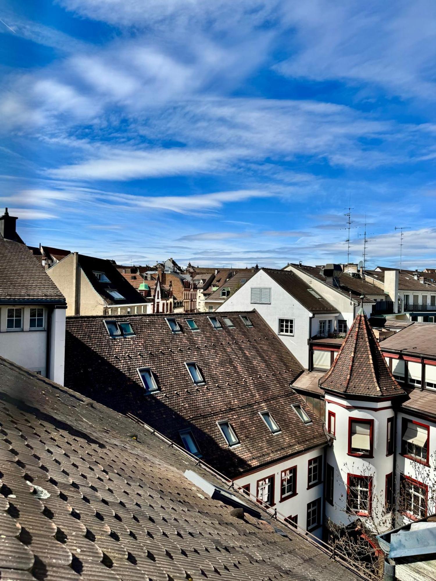 City Center Rooftop Balcony-Studio At Town Hall Bazylea Zewnętrze zdjęcie